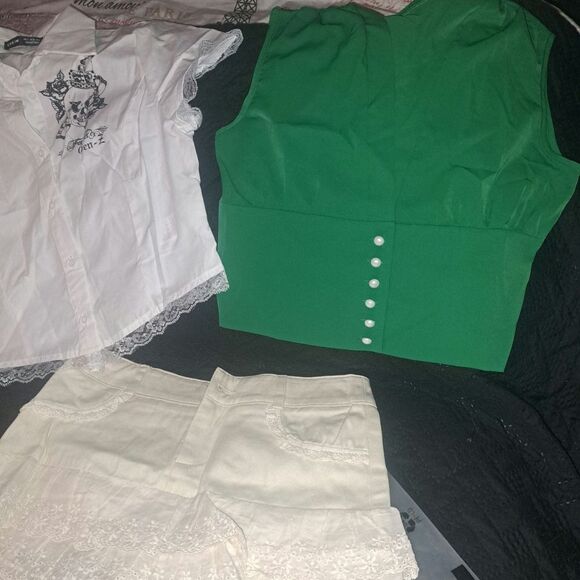 SALE!! NEW Size SM Short Lace Cream Denim Skirt with 2 Blouses - Picture 14 of 14